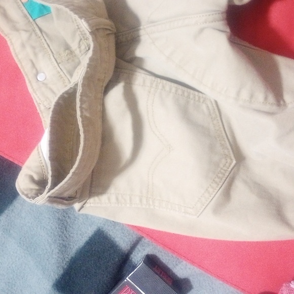 Levi's 511 straight legs tan men sz 32/32_tears on the inside of both legs. - Picture 3 of 13